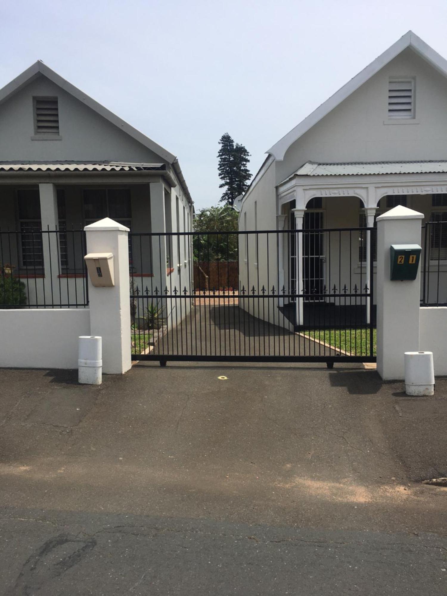The Travel Inn Durban Bagian luar foto