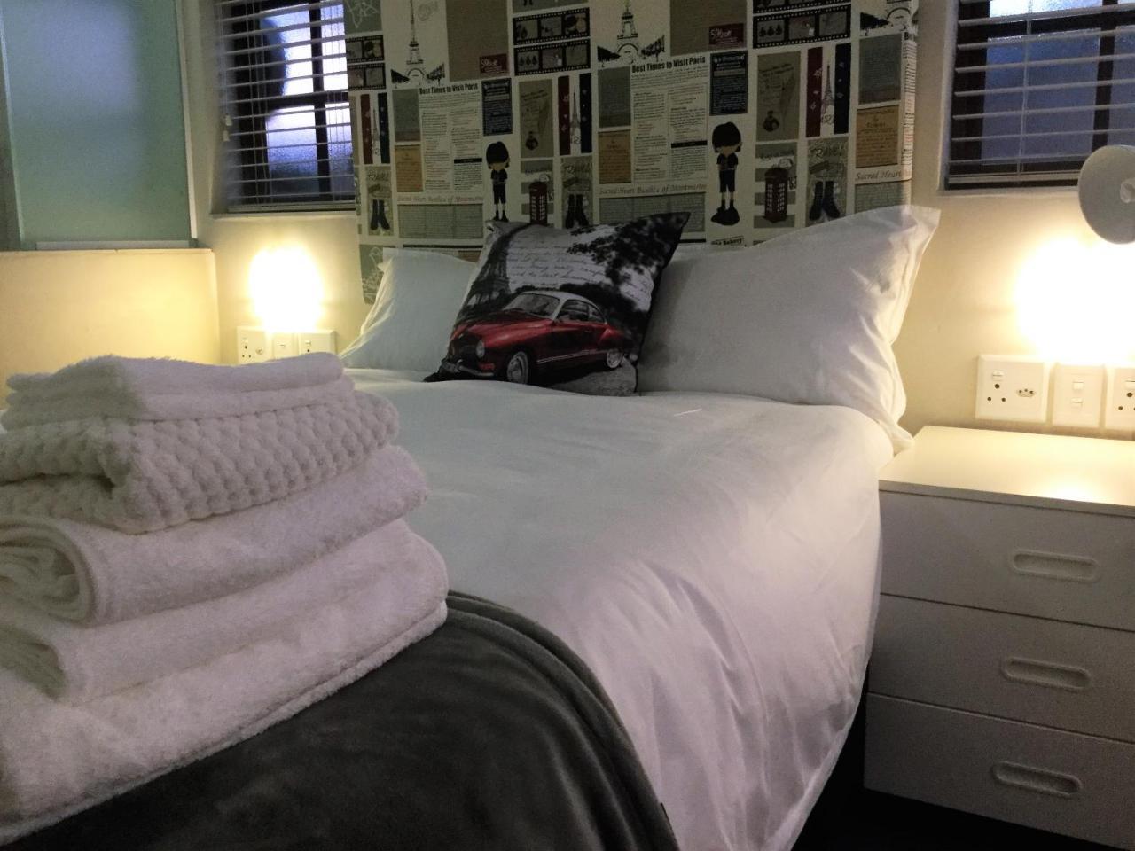 The Travel Inn Durban Bagian luar foto
