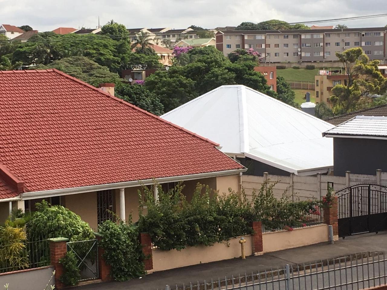 The Travel Inn Durban Bagian luar foto